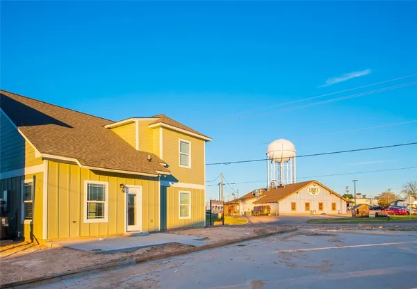 $2,800 | 216 Howdy Court, Bryan, TX 77801