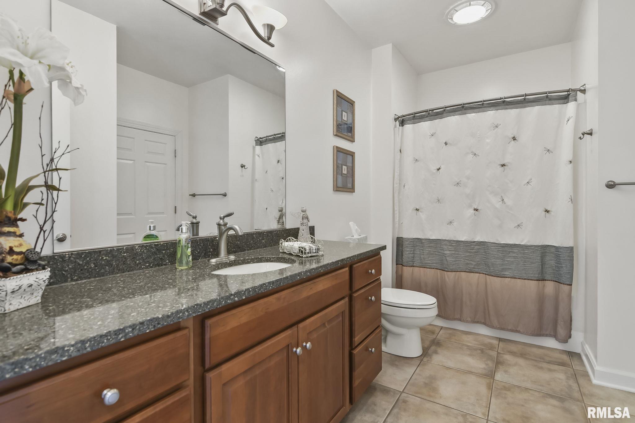 208 Maple Grove Lane Springfield, IL 62712 - Photo 28 of 60