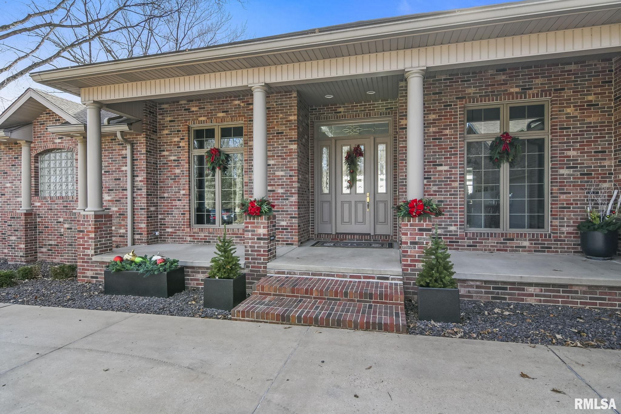 208 Maple Grove Lane Springfield, IL 62712 - Photo 5 of 60