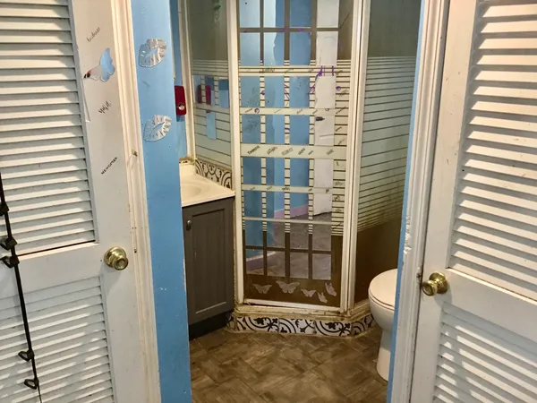 a view of a bedroom
