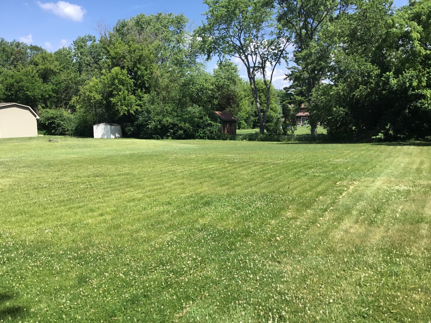 206 East Camp McDonald Road Prospect Heights, IL 60070 - Photo 46 of 57 a view of a outdoor space