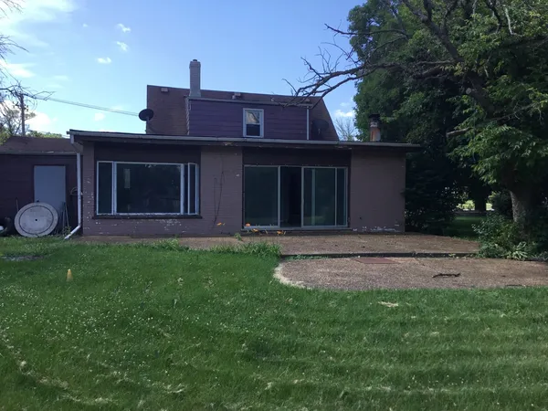 $430,000 | 206 East Camp McDonald Road, Prospect Heights, IL 60070