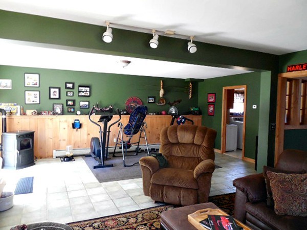 229 Peterson Road Palmer, MA 01069 - Photo 19 of 27 Gallery Image 19
