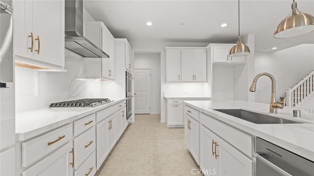 17727 Santa Lucia Court Riverside, CA 92503 - Photo 14 of 53