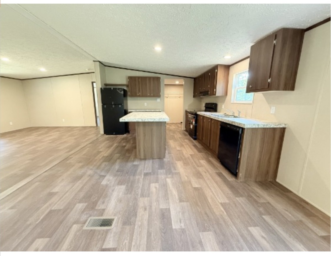 2452 Stone Man Road McMinnville, TN 37110 - Photo 11 of 36 Gallery Image 11