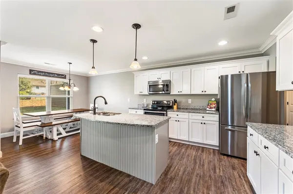 $329,000 | 210 Oxmoor Drive, Anderson, SC 29625