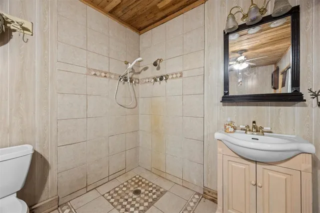 $299,000 | 15509 Mitchell Bend Court, Granbury, TX 76048