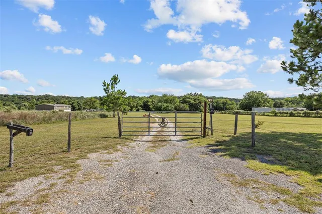 $299,000 | 15509 Mitchell Bend Court, Granbury, TX 76048