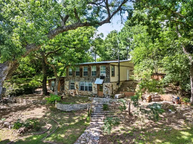 $299,000 | 15509 Mitchell Bend Court, Granbury, TX 76048