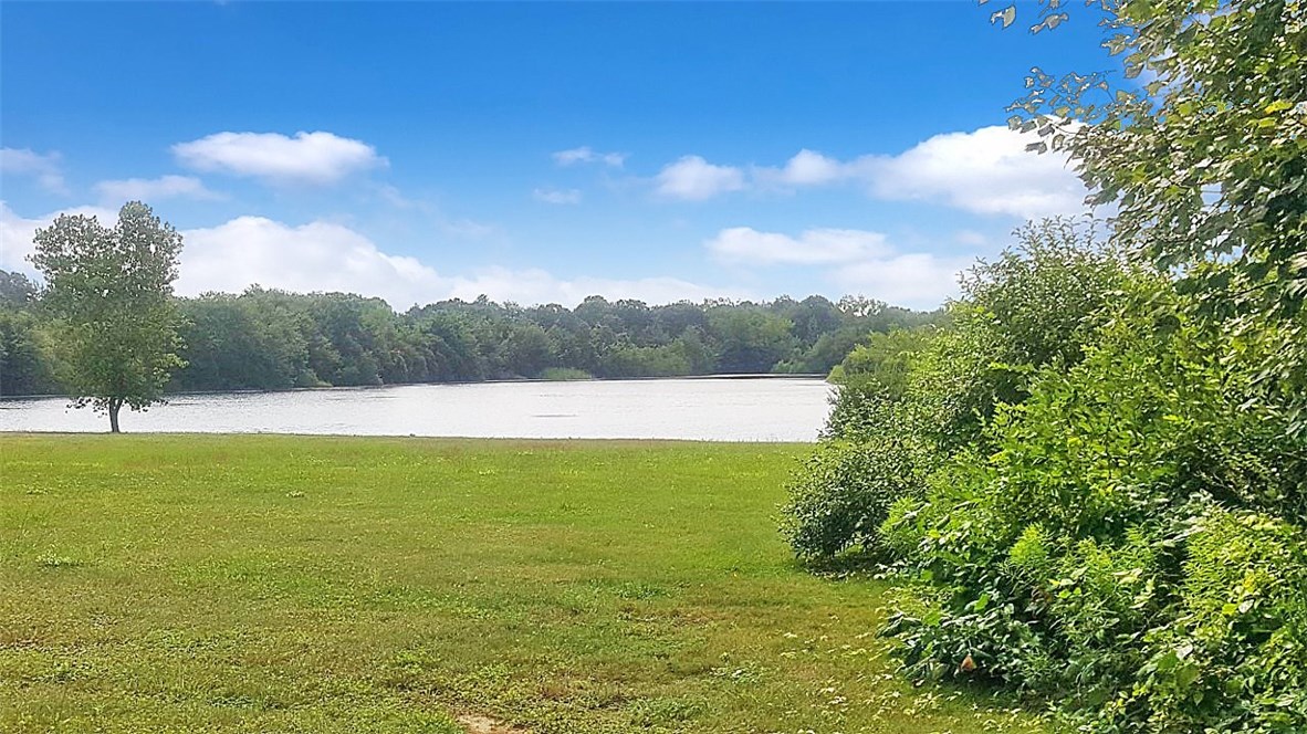 40 Tockwotten Cove Road Charlestown, RI 02813 - Photo 5 of 20 Gallery Image 5