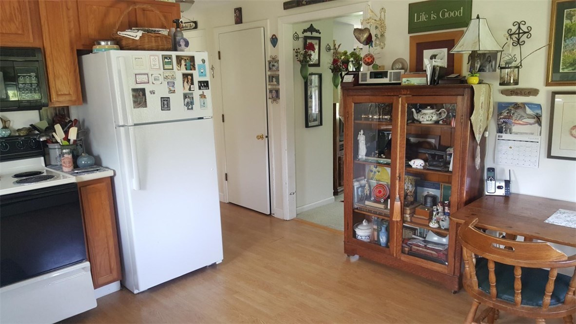 40 Tockwotten Cove Road Charlestown, RI 02813 - Photo 10 of 20 Gallery Image 10