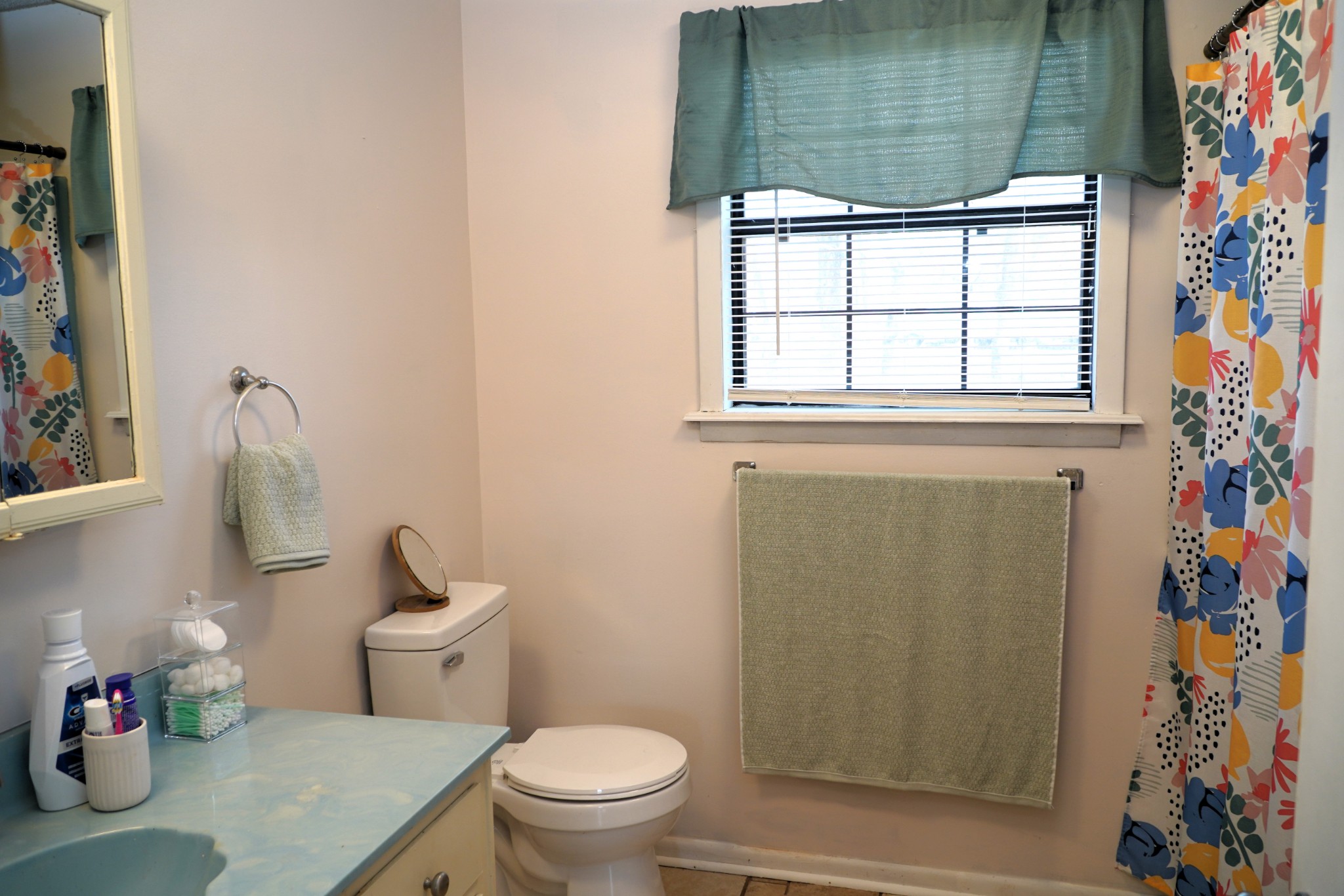 102 McDougal Road Fayetteville, TN 37334 - Photo 15 of 27 a bathroom with a toilet a sink and a shower