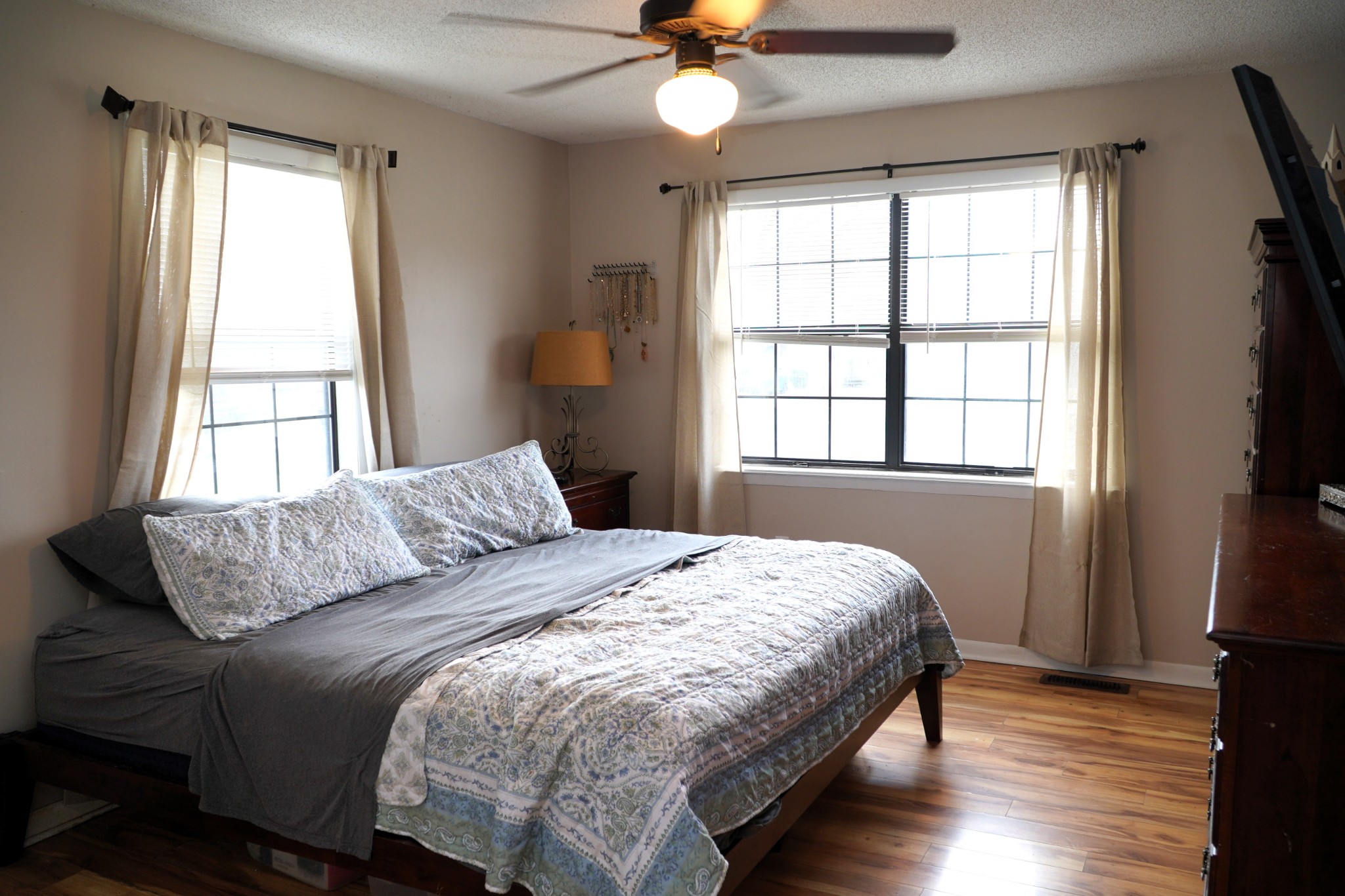 102 McDougal Road Fayetteville, TN 37334 - Photo 16 of 27 a bedroom with a bed and a window