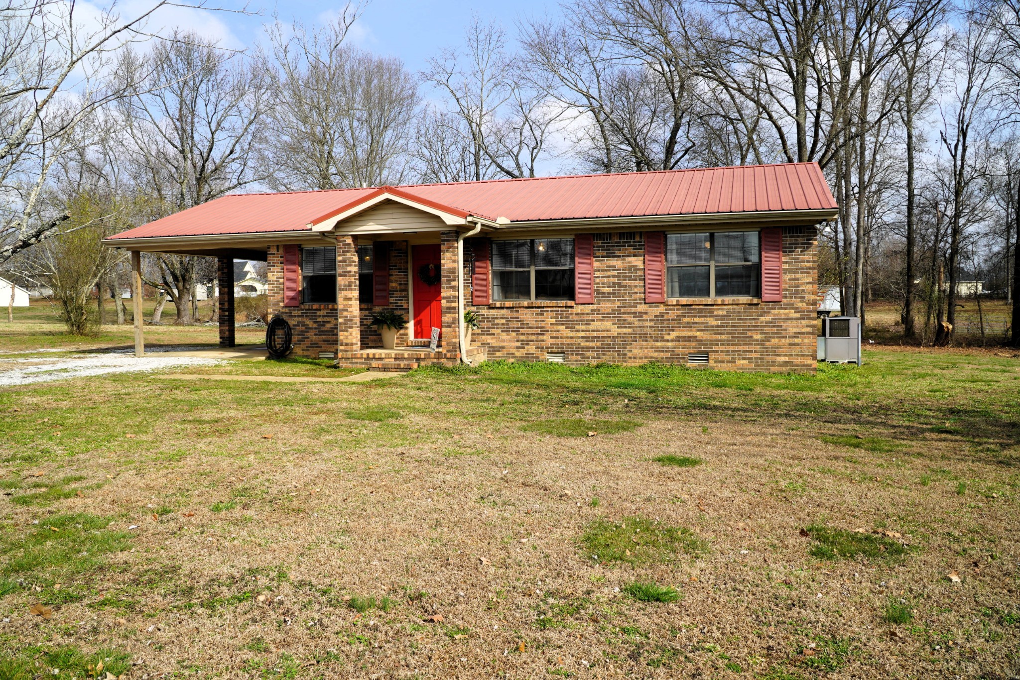 102 McDougal Road Fayetteville, TN 37334 - Photo 27 of 27 a view of a house with swimming pool and sitting area