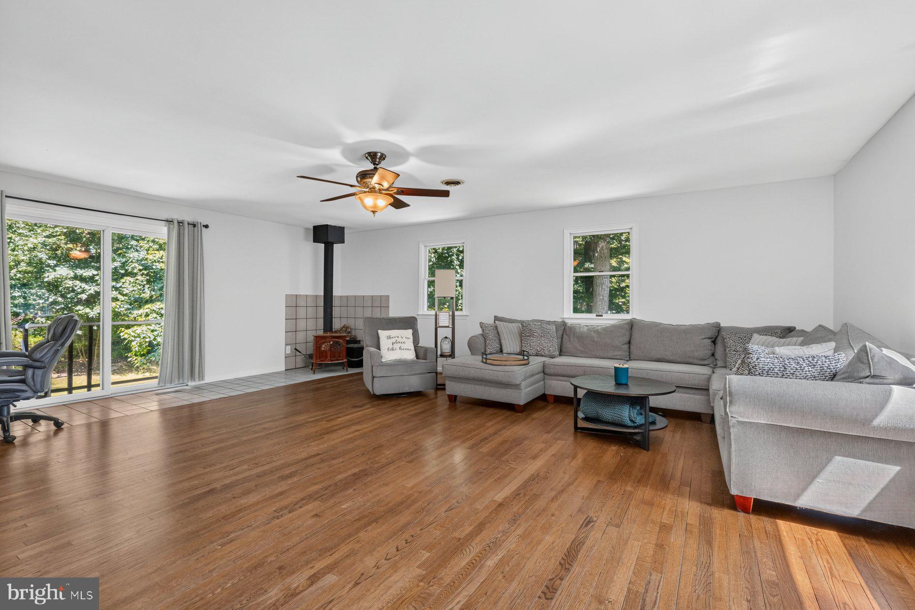 415 Dutrow Road Westminster, MD 21157 - Photo 5 of 40 Gallery Image 5