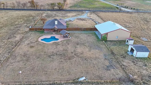 $698,000 | 5314 County Road 3204, Campbell, TX 75422