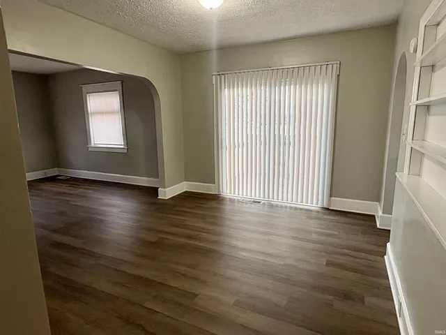 $124,500 | 513 East Centennial Avenue, Muncie, IN 47303