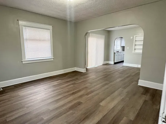 $124,500 | 513 East Centennial Avenue, Muncie, IN 47303