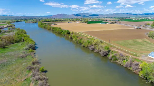 $1,125,000 | 1199 County Road 70, Weiser, ID 83672