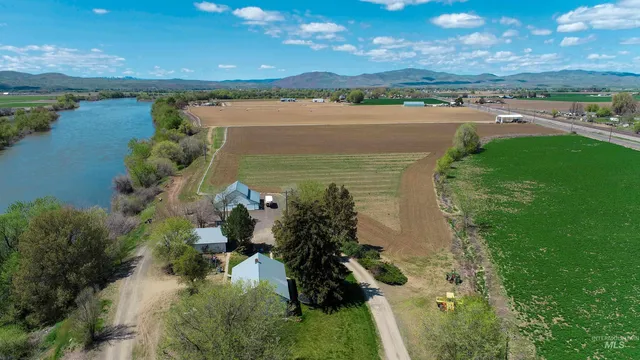 $1,125,000 | 1199 County Road 70, Weiser, ID 83672