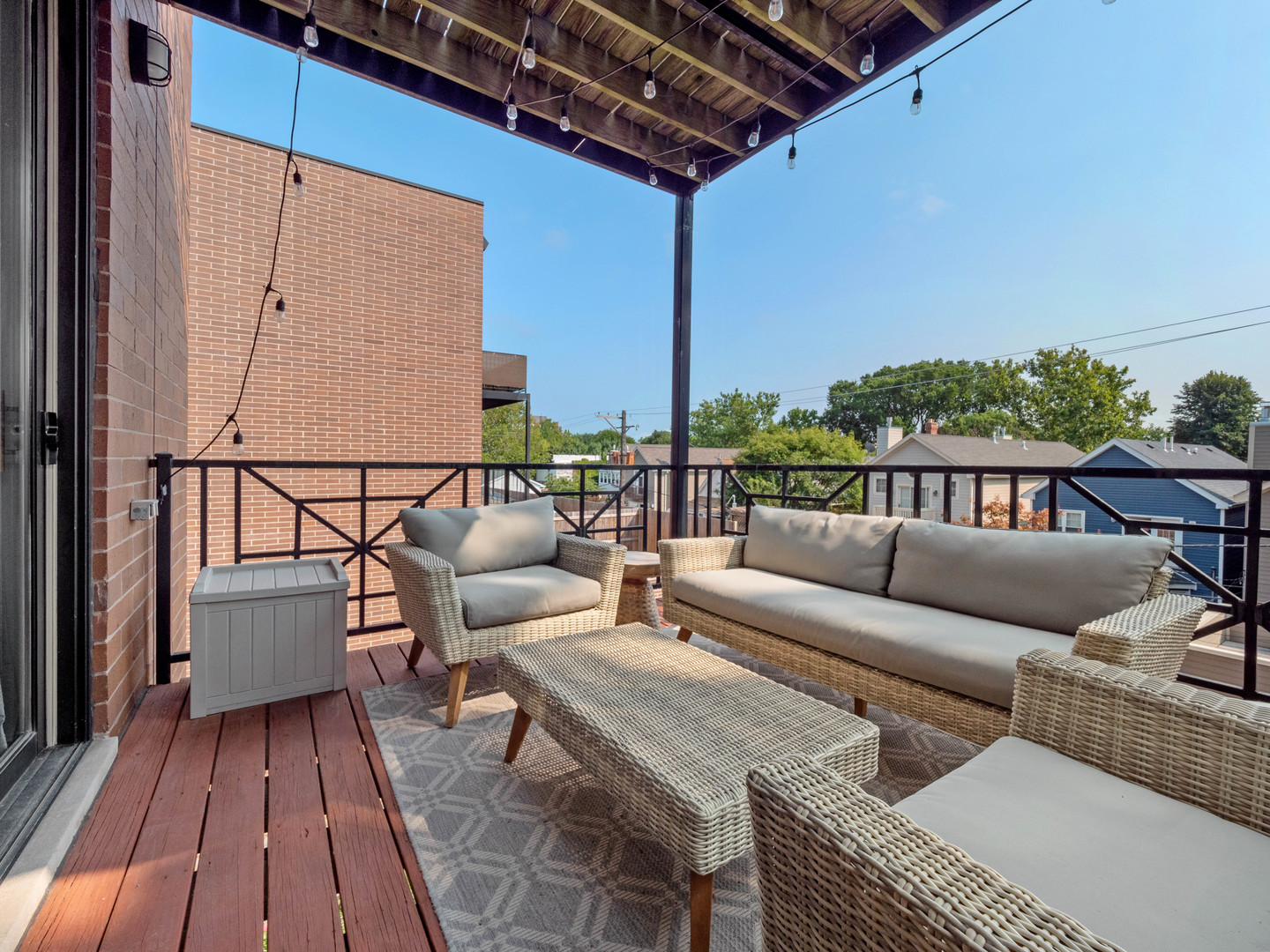 1925 West Irving Park Road, Unit 3 Chicago, IL 60613 - Photo 24 of 26 a terrace view with seating space