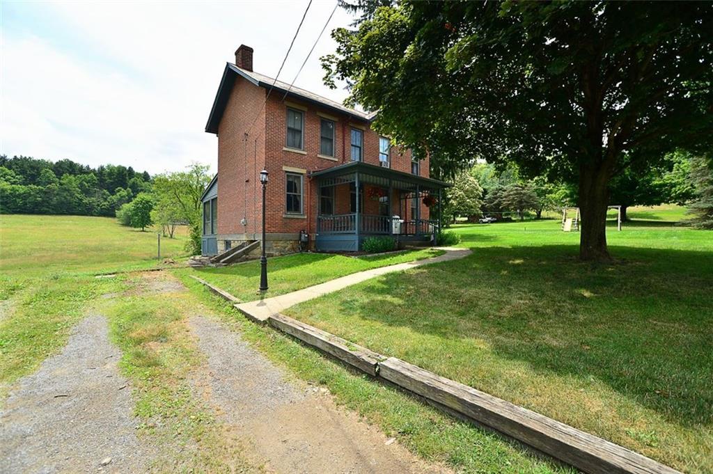 132 Dutch Ridge Road Ellwood City, PA 16117 - Photo 2 of 20