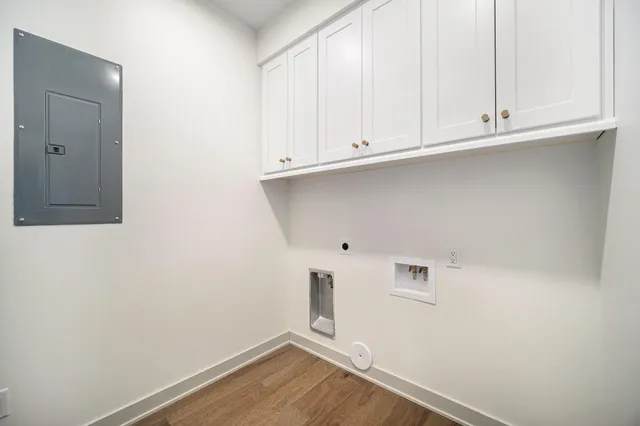 $390,000 | 635 Woodland Drive, Dexter, MI 48130