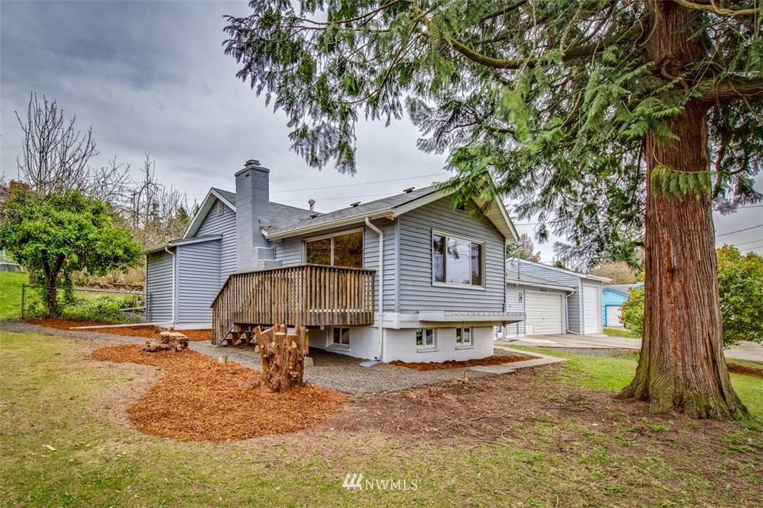 3810 Petersville Road Northeast Bremerton, WA 98310 - Photo 1 of 18 Gallery Image 1