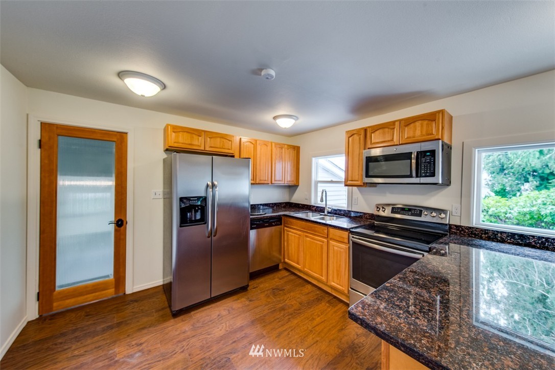 3810 Petersville Road Northeast Bremerton, WA 98310 - Photo 7 of 18 Gallery Image 7