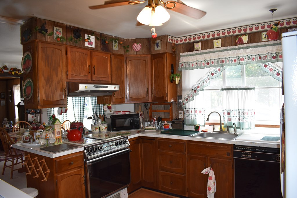 327 Dashnaw Road Peru, NY 12972 - Photo 2 of 12 Gallery Image 2