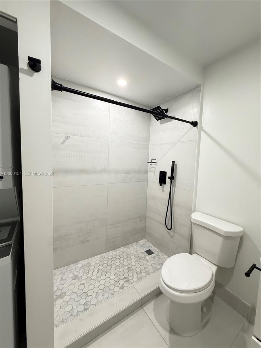 10016 Winding Lake Road, Unit 202 Sunrise, FL 33351 - Photo 18 of 23