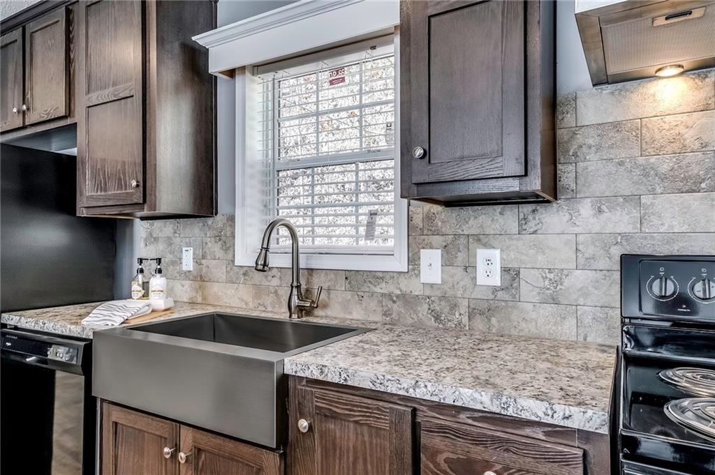 303 Stone Quarry Road Monaca, PA 15061 - Photo 9 of 25 Gallery Image 9