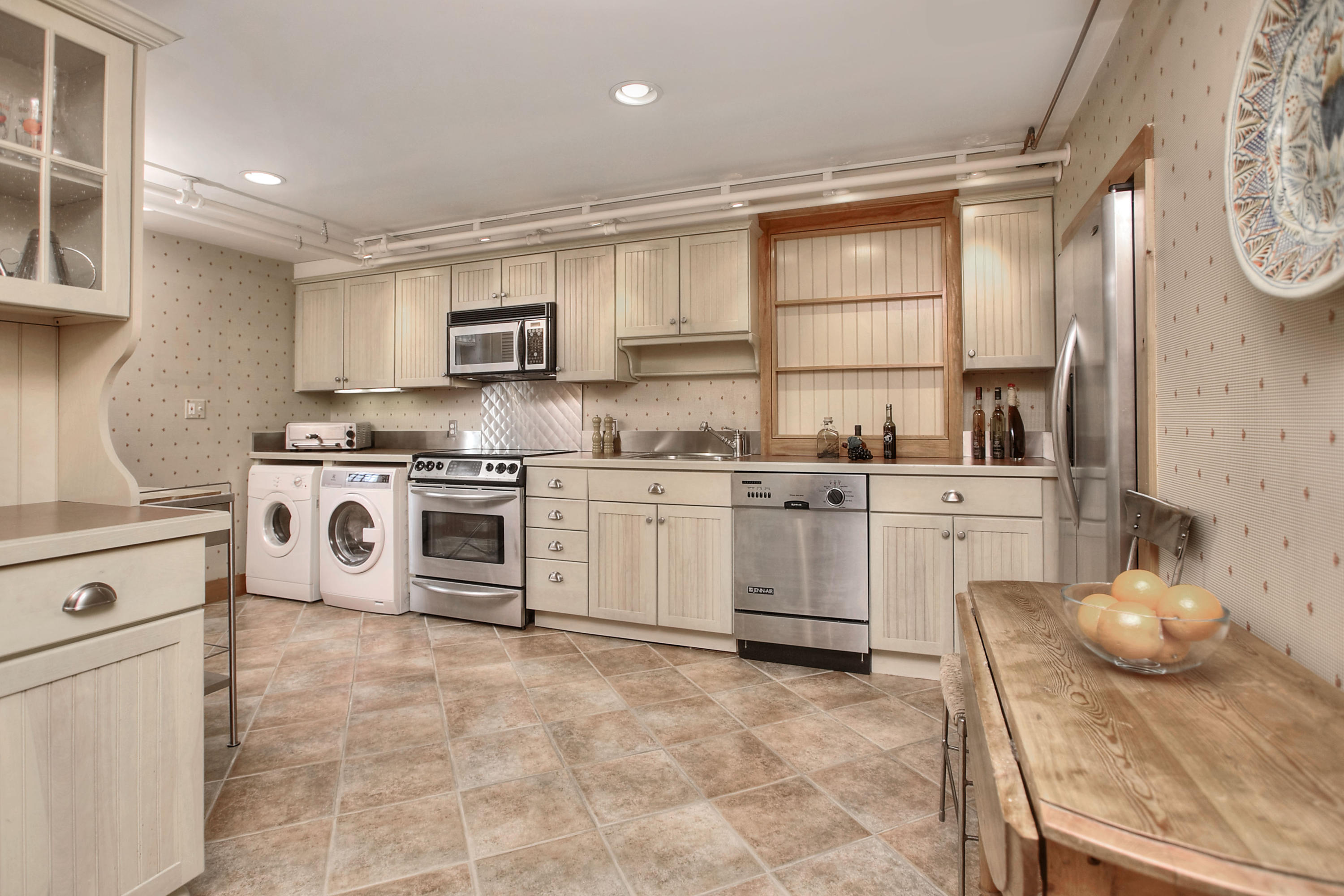 81 Goodwives River Road Darien, CT 06820 - Photo 25 of 40 170169761-25