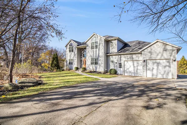 $895,900 | 4335 56th Street Southwest, Wyoming, MI 49418
