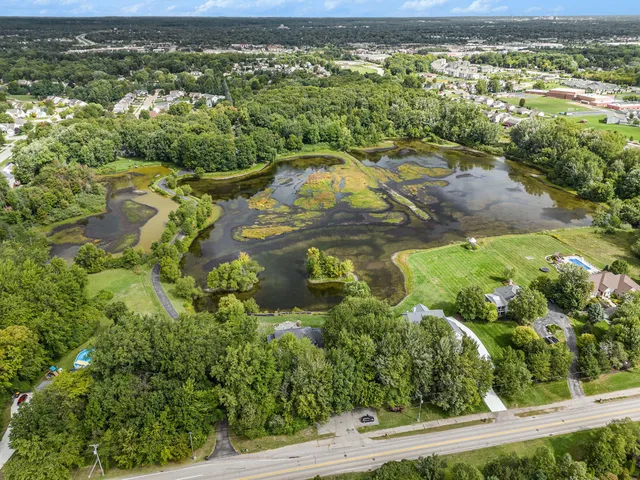 $925,000 | 4335 56th Street Southwest, Wyoming, MI 49418