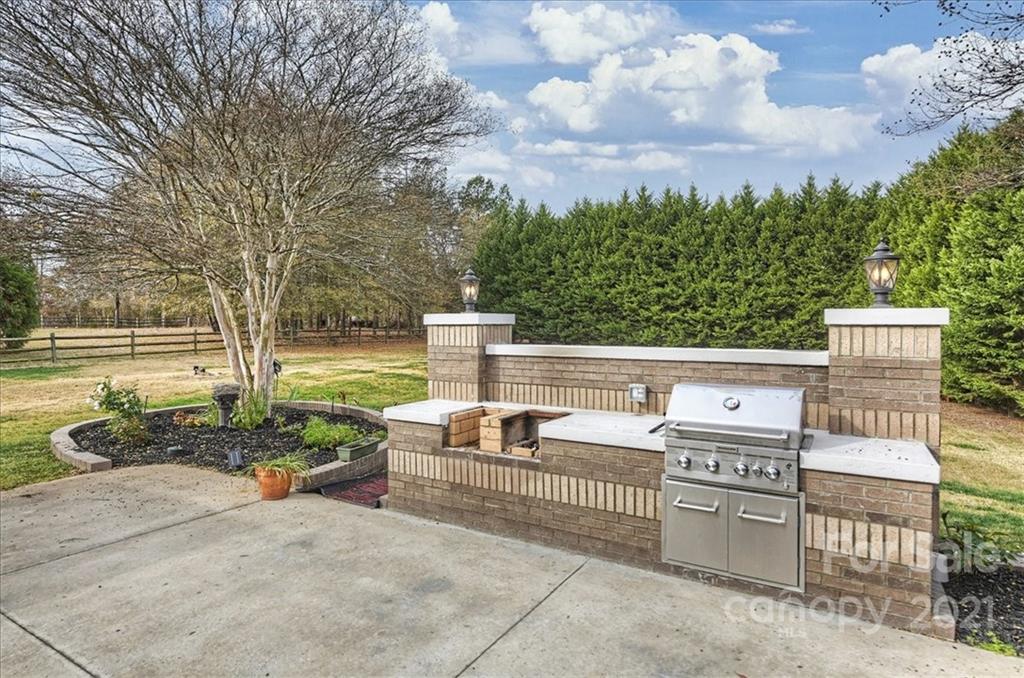 3425 Millstone Creek Road Lancaster, SC 29720 - Photo 44 of 48 a view of a terrace with sitting area