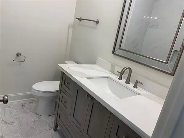 $234,900 | 2035 Huey P Long Avenue, Gretna, LA 70053