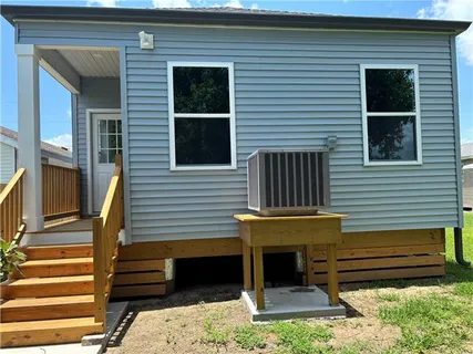 $234,900 | 2035 Huey P Long Avenue, Gretna, LA 70053