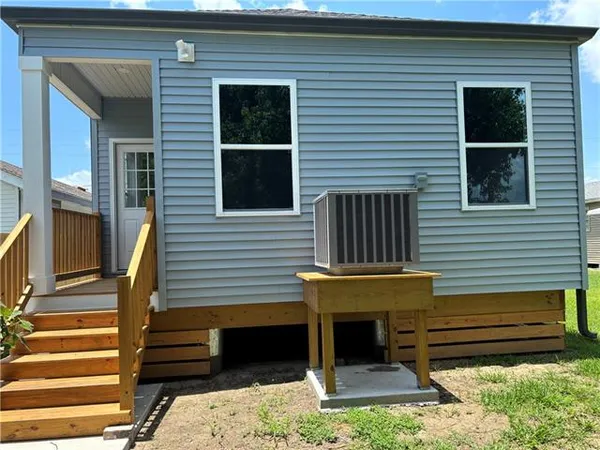$234,900 | 2035 Huey P Long Avenue, Gretna, LA 70053