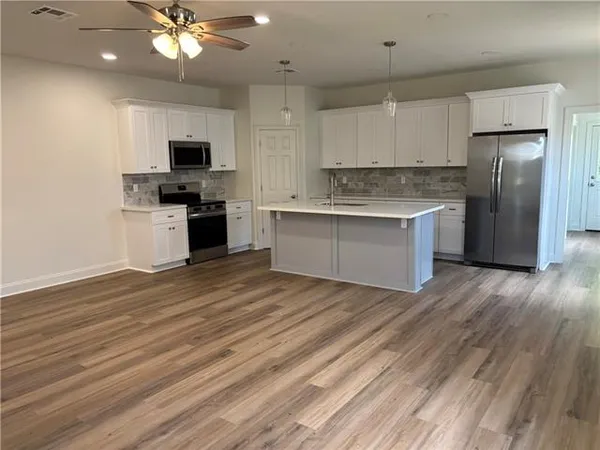 $234,900 | 2035 Huey P Long Avenue, Gretna, LA 70053