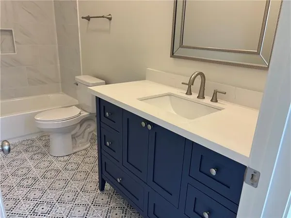 $234,900 | 2035 Huey P Long Avenue, Gretna, LA 70053