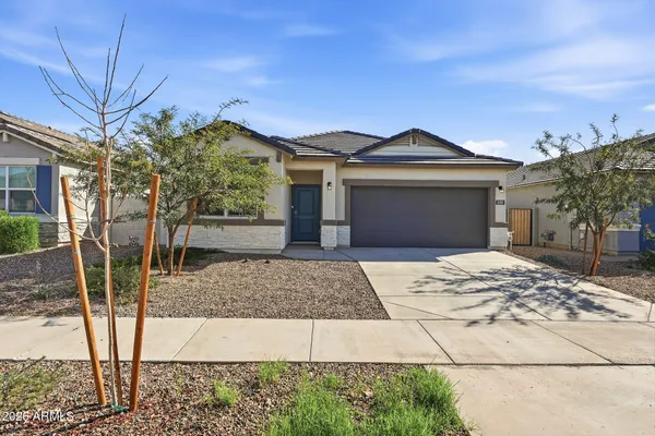 $385,000 | 25285 North 185th Avenue, Wittmann, AZ 85361