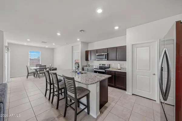 $385,000 | 25285 North 185th Avenue, Wittmann, AZ 85361