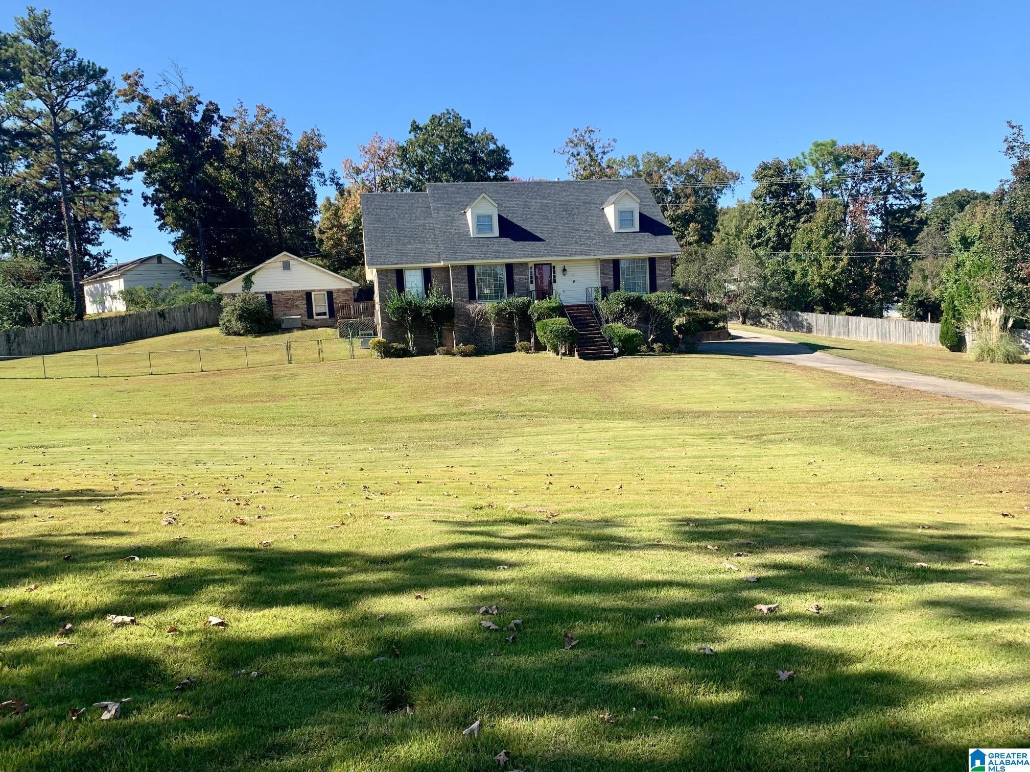 1122 Tina Circle Bessemer, AL 35022 - Photo 2 of 27