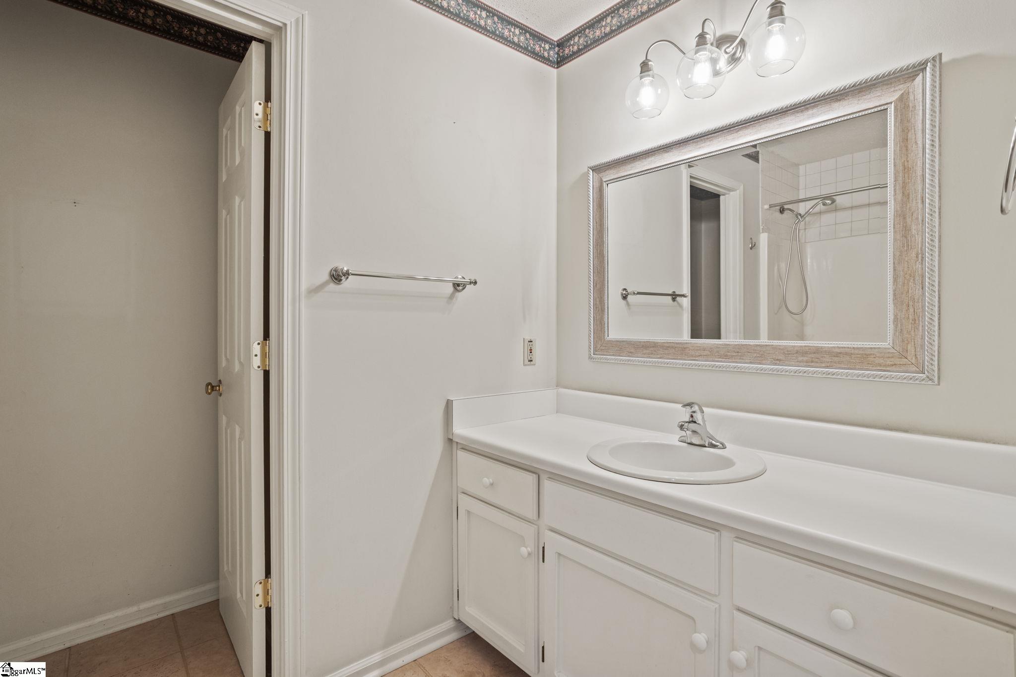 107 Fairview Place Greer, SC 29651 - Photo 13 of 36