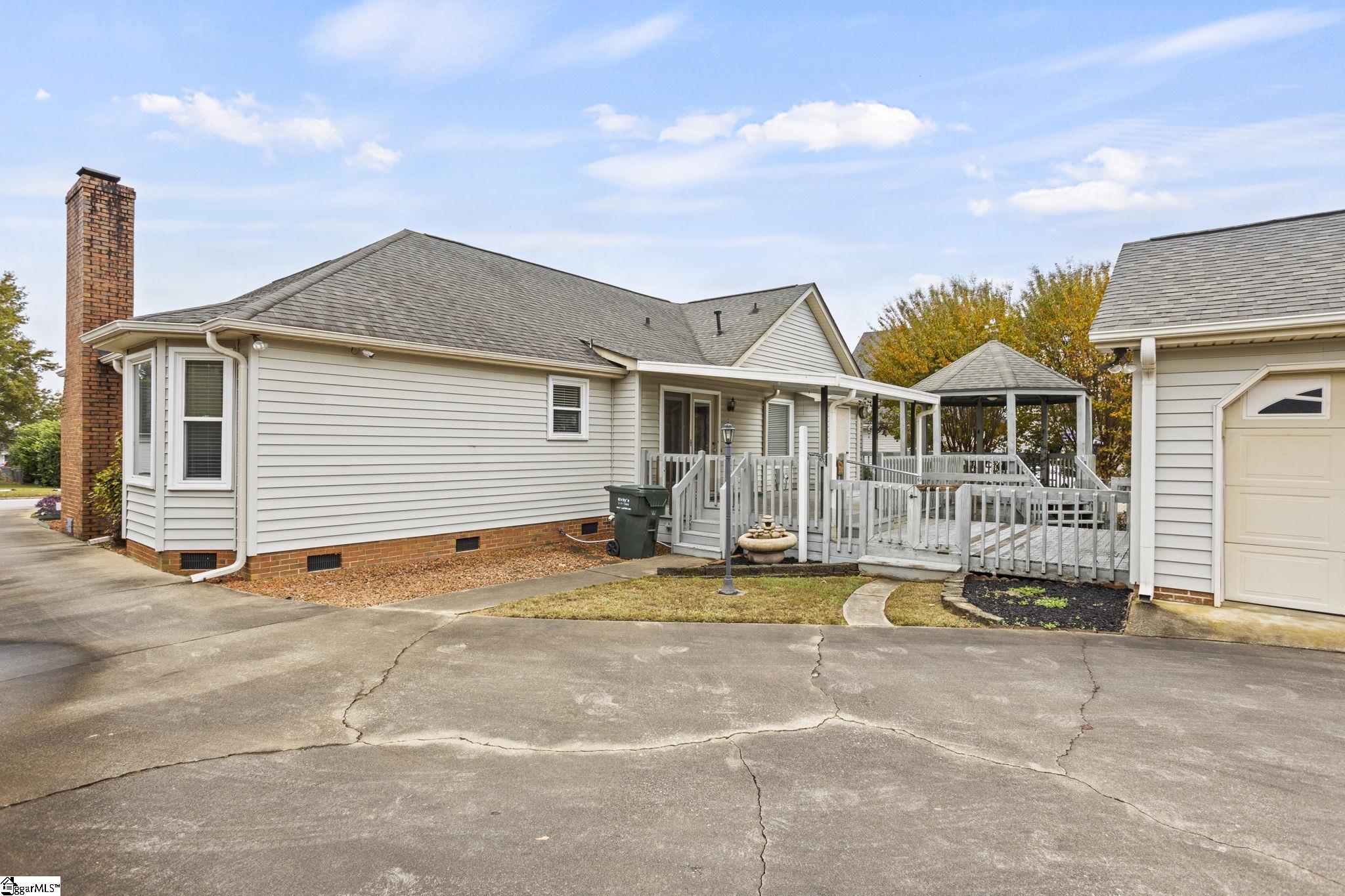 107 Fairview Place Greer, SC 29651 - Photo 25 of 36