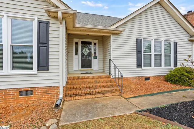 $345,000 | 107 Fairview Place, Greer, SC 29651