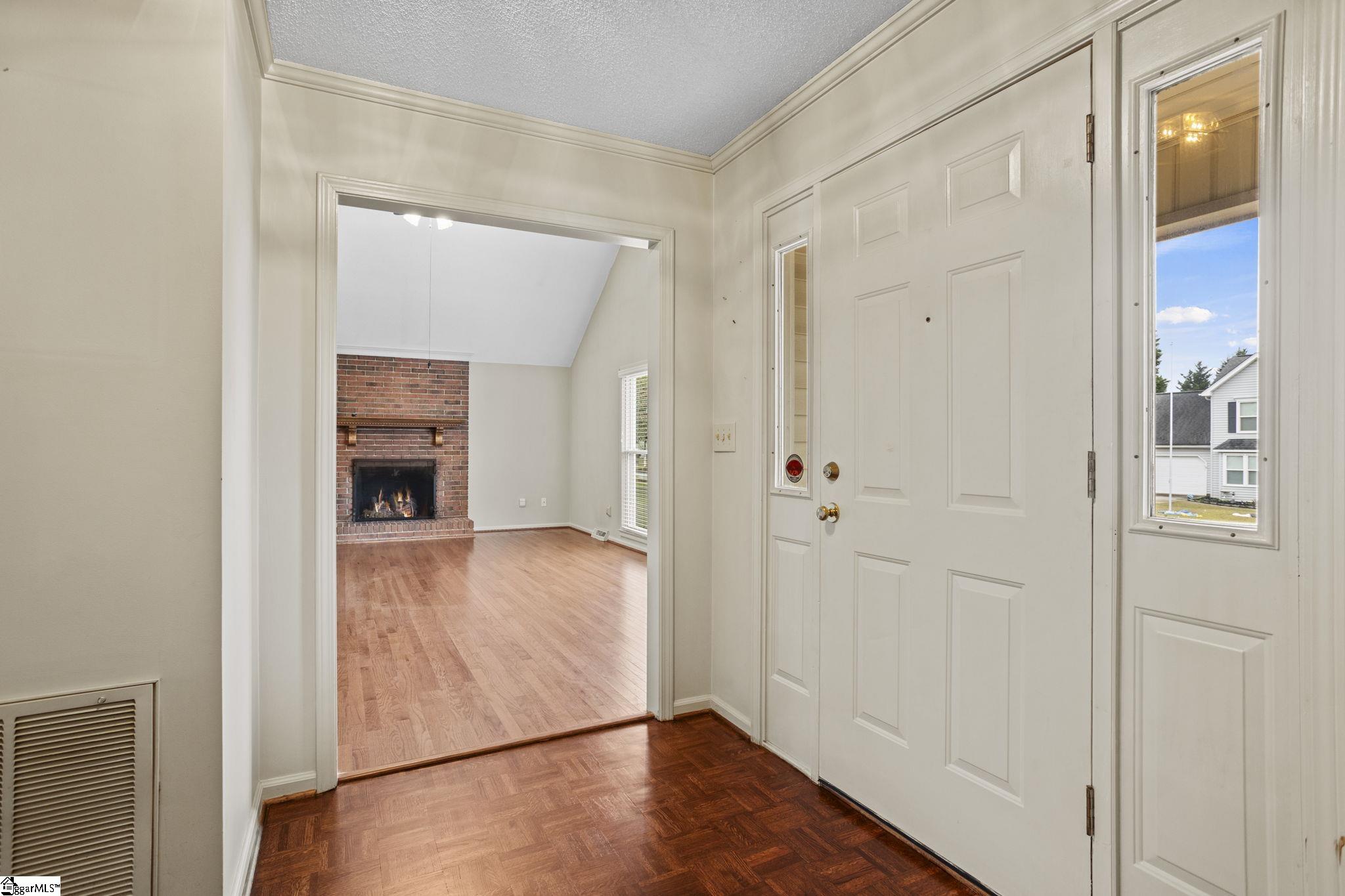 107 Fairview Place Greer, SC 29651 - Photo 4 of 36