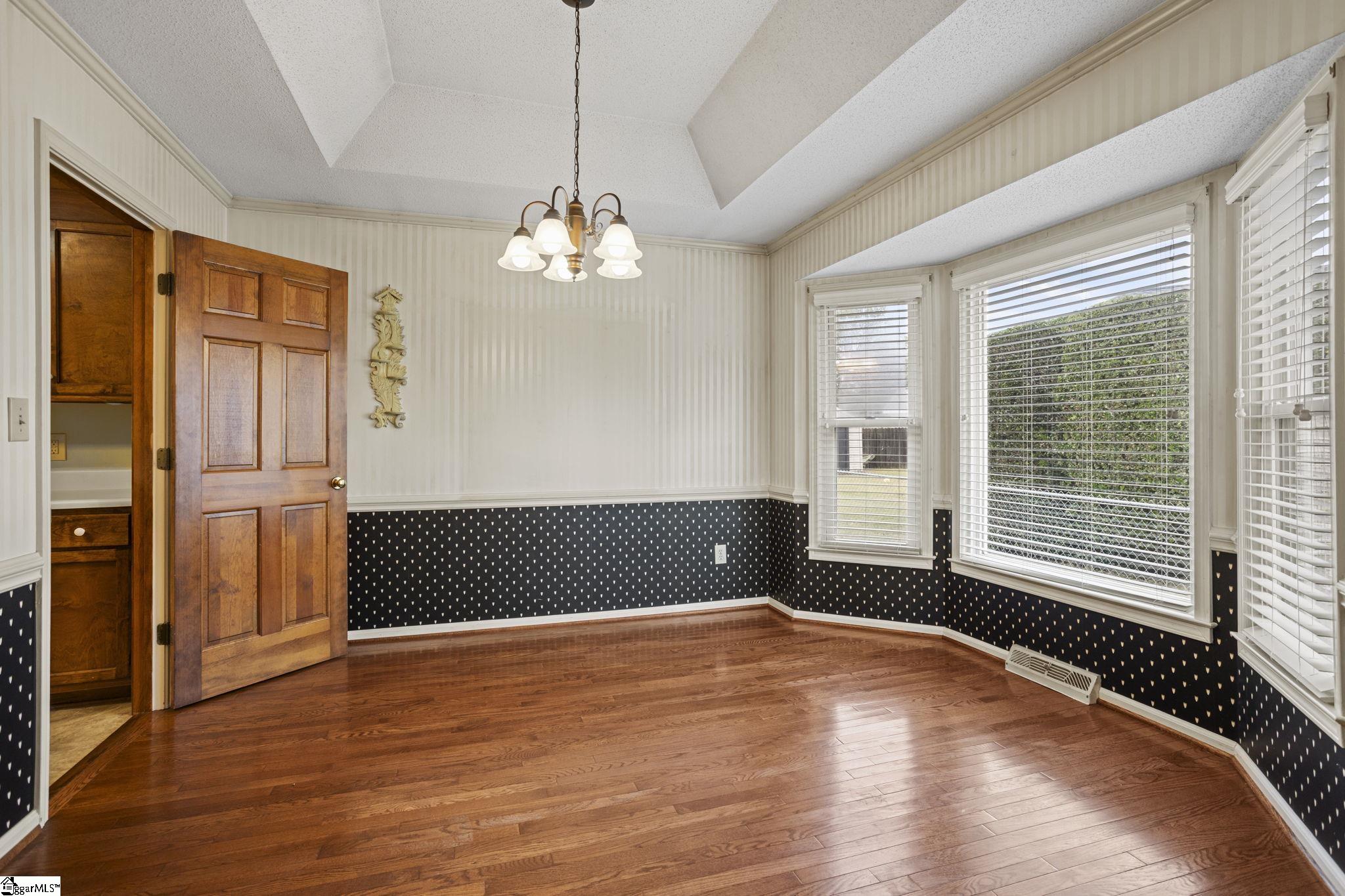 107 Fairview Place Greer, SC 29651 - Photo 7 of 36