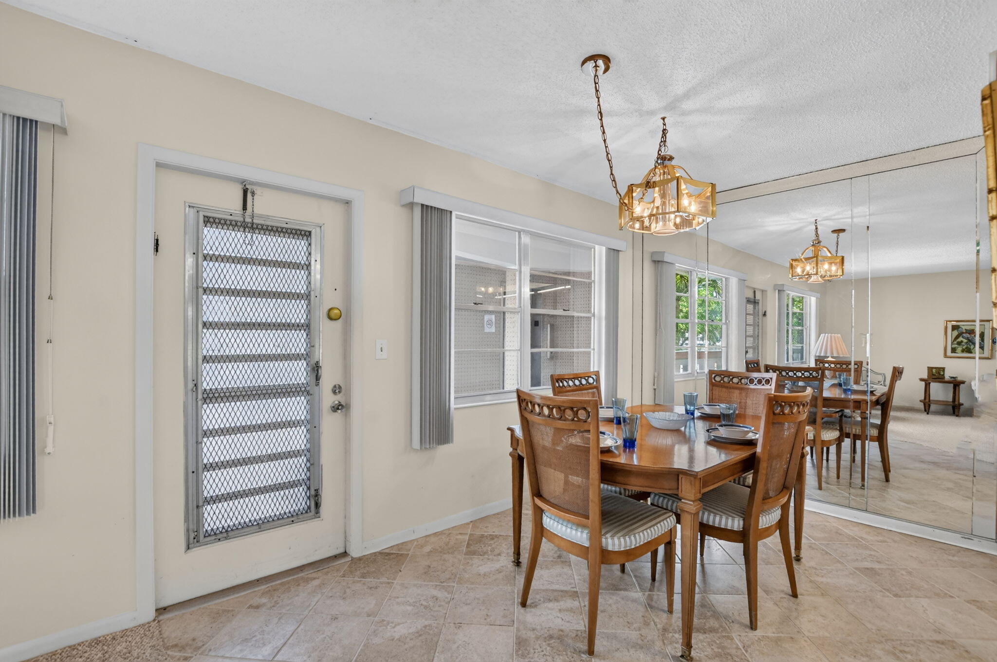 2049 Ventnor Crescent, Unit 2049 Deerfield Beach, FL 33442 - Photo 6 of 42 7-web-or-mls-DSC_1154